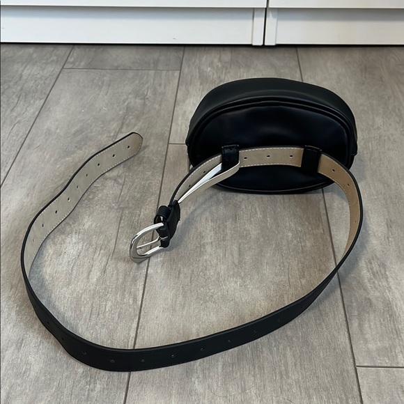 NWOT STEVE MADDEN Chevron Quilted Belt Bag Belt Women - Picture 7 of 10